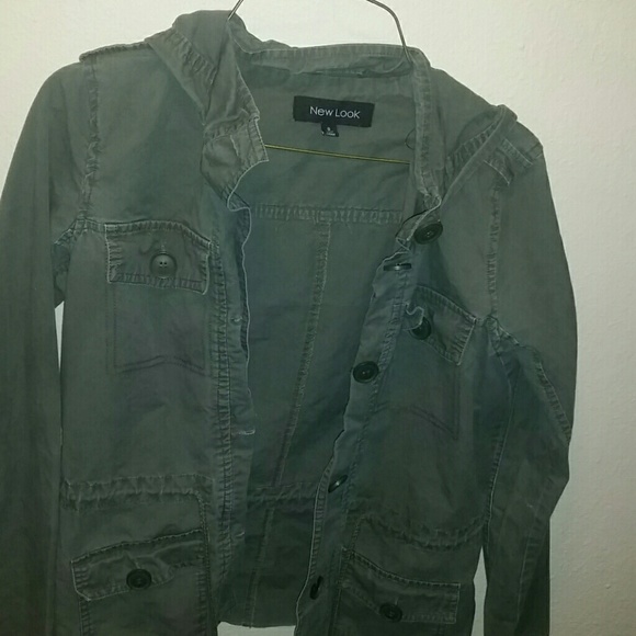 Army green jacket - Picture 1 of 5